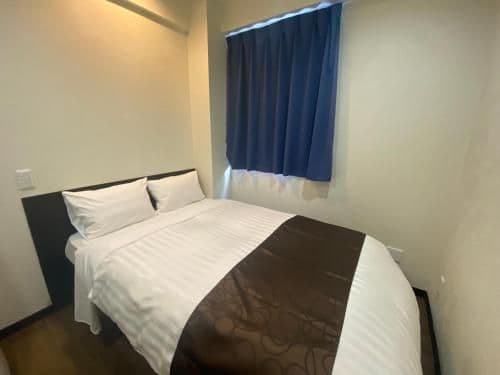 Small Double Bed Room Non-Smoking