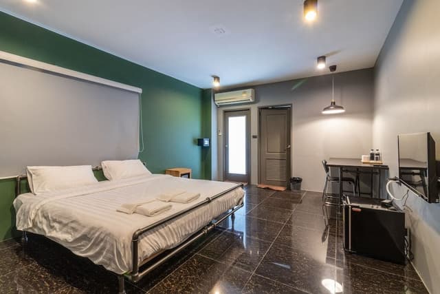 Deluxe Single Room