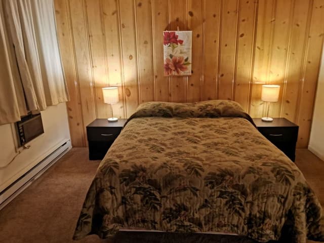 Deluxe Room, 1 Queen Bed