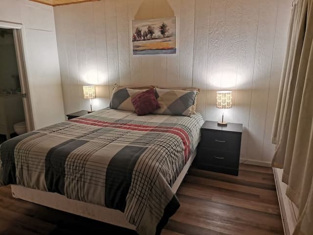 Deluxe Room, 1 Queen Bed