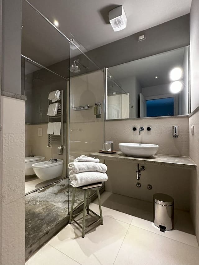 Superior Double Room, Courtyard View