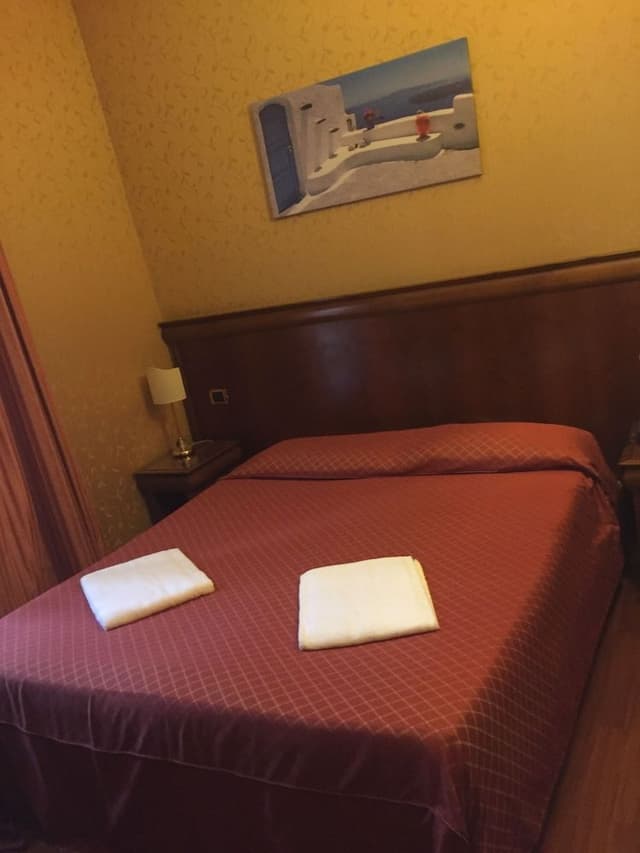 Standard Double or Twin Room, Private Bathroom