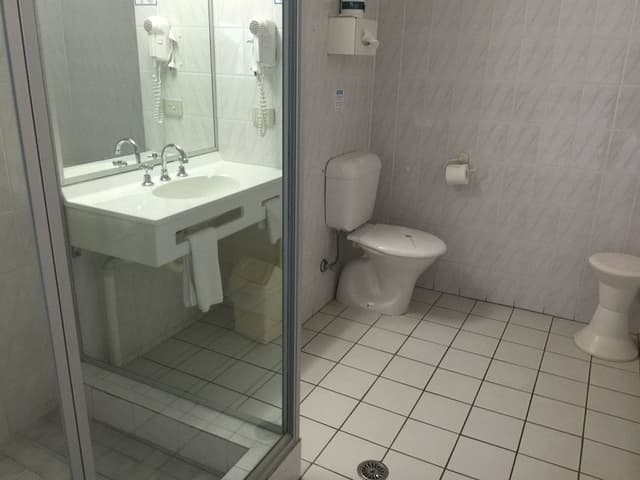 1 Bedroom Downstairs Suite