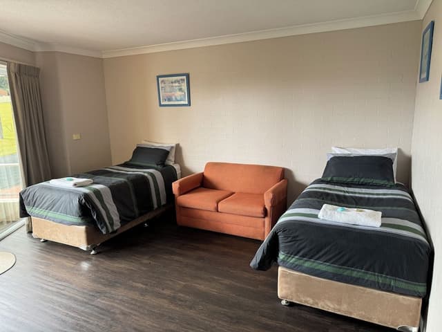 1 Bedroom Downstairs Suite