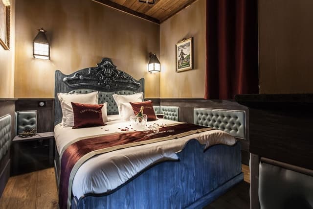 Suite "Barbe Noire" 6 people (2 rooms and a sofa bed in the living room)