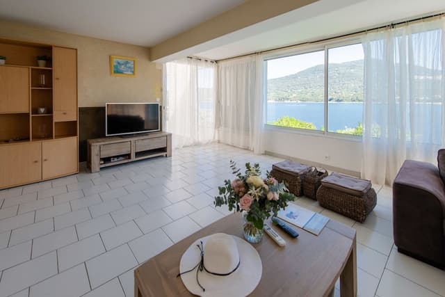 Villa, Sea View