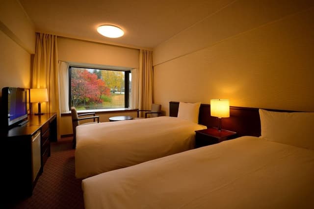 Mountainside Twin Room, Non-Smoking