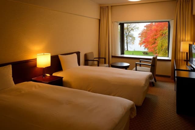Lakeside Twin Room, Non-Smoking