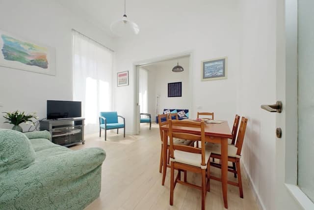 Apartment (2 Bedrooms)