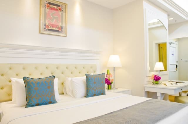 Executive Suite