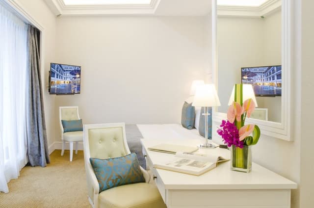 Executive Suite