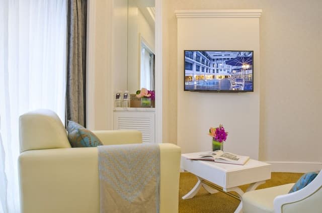 Executive Suite