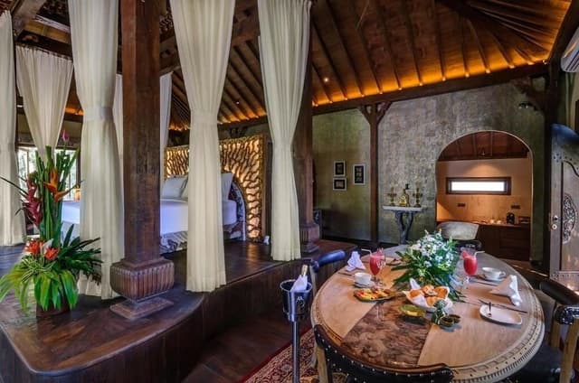 Premier Room