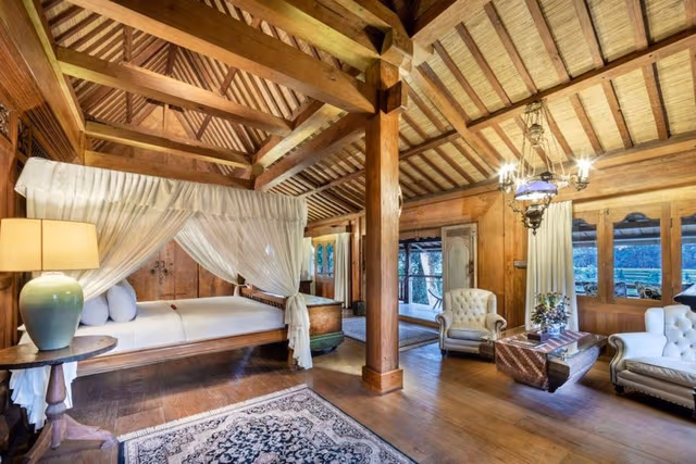 Blora Suite
