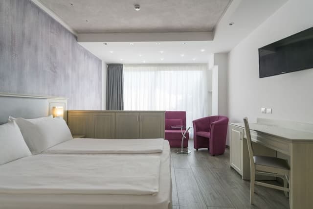 Deluxe Twin Room, Lake View