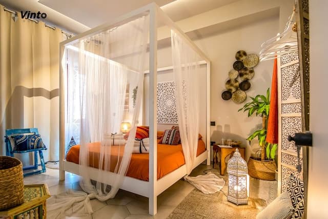 Deluxe Double Room, 1 King Bed, Private Bathroom
