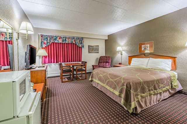 Standard Room, 1 Queen Bed, Non Smoking