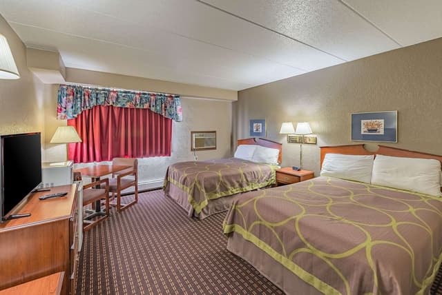 Standard Room, 2 Queen Beds, Non Smoking