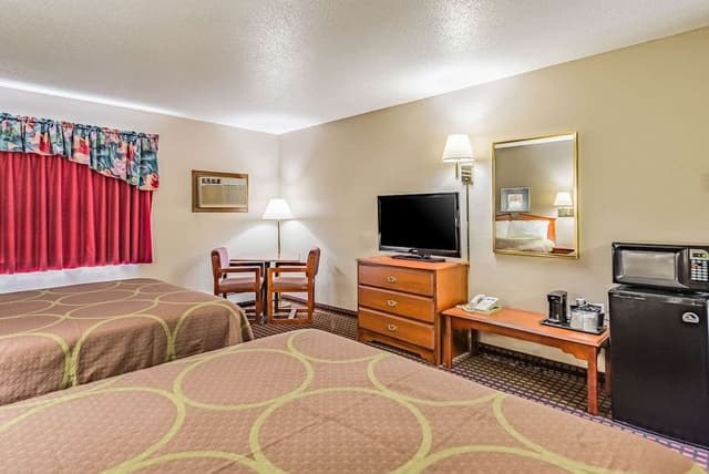Standard Room, 2 Queen Beds, Non Smoking