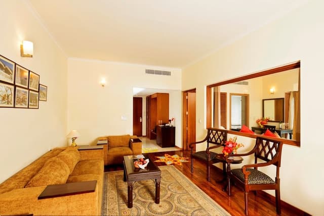 Deluxe Valley View Room