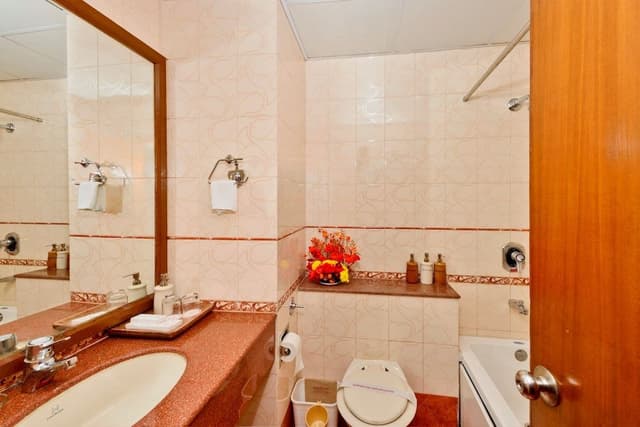 Deluxe Valley View Room