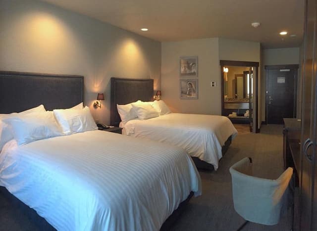 Deluxe Double Room, 2 Queen Beds, City View