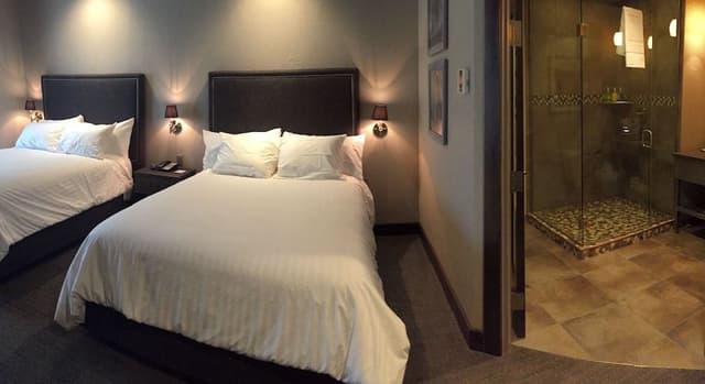 Deluxe Double Room, 2 Queen Beds, City View