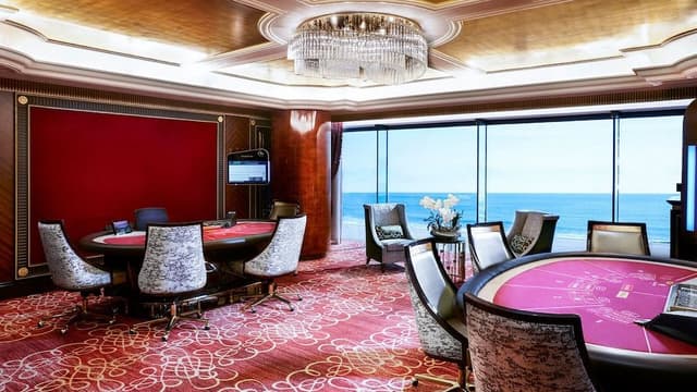 [CASINO PKG] Deluxe Double Room, Ocean View + 1 Paradise Busan Casino voucher + Foreigner Only