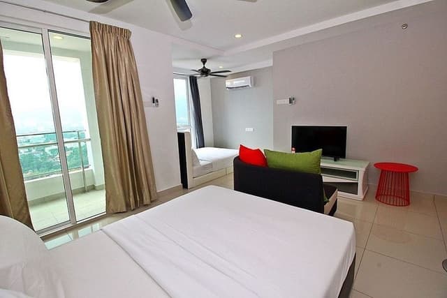 Studio Suites (P)