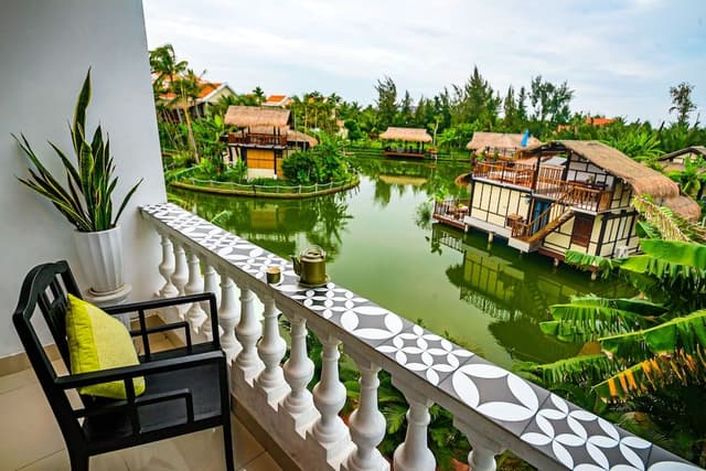 Deluxe Double Room, Lake View