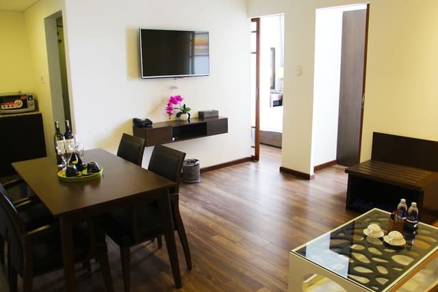 Family Suite, 2 Bedrooms, Kitchen, City View