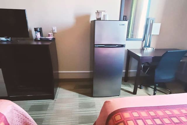 2 Queen Bed Non-Smoking