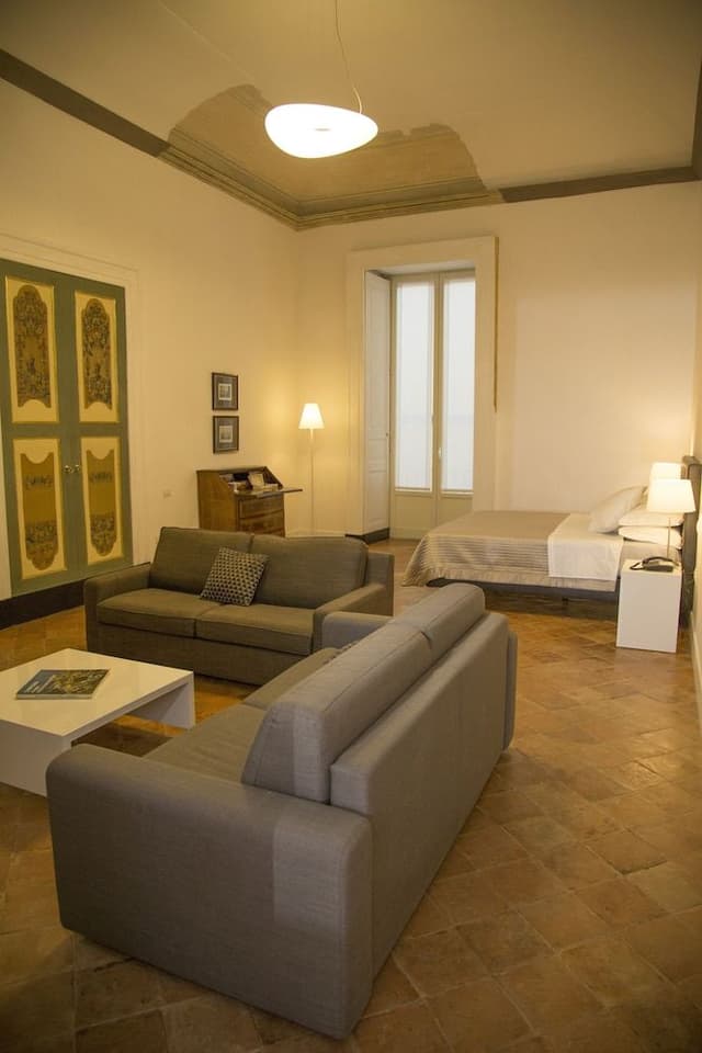 Elite Suite