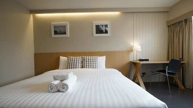 Superior King Room
