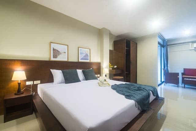 Superior Room, 1 Double Bed, Non Smoking, City View