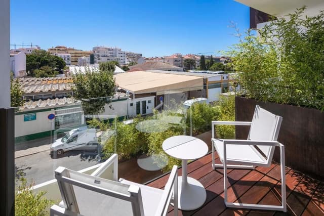 Double or Twin Room with City View
