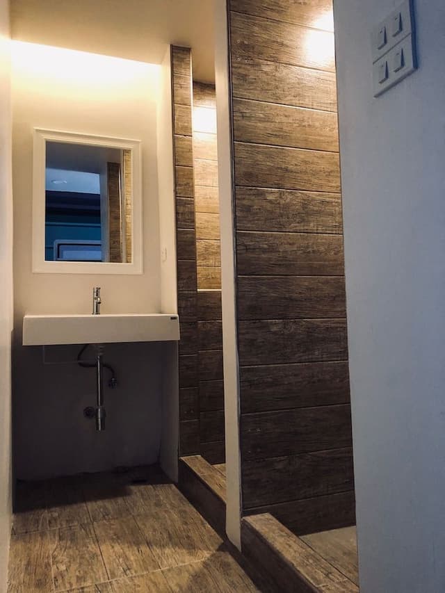 Basic Single Room, 1 Twin Bed, Non Smoking, Shared Bathroom