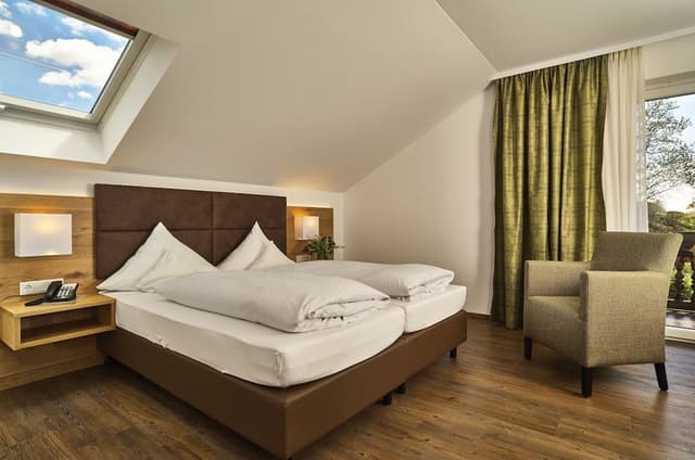 Double Room (BergZeit)