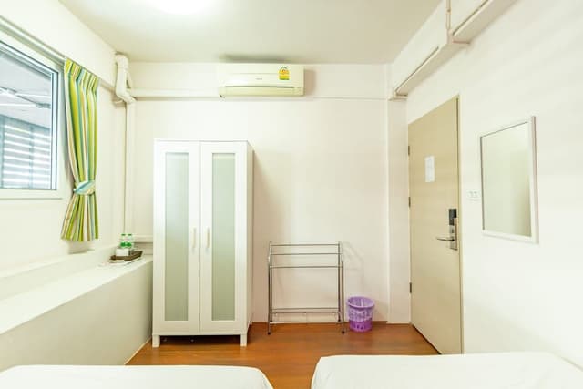 Standard Twin Room, Shared Bathroom