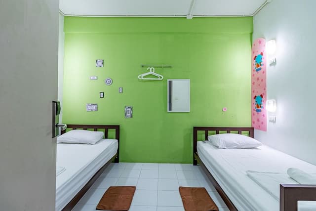 Standard Twin Room, Shared Bathroom
