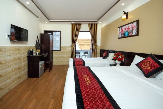 Panoramic Triple Room