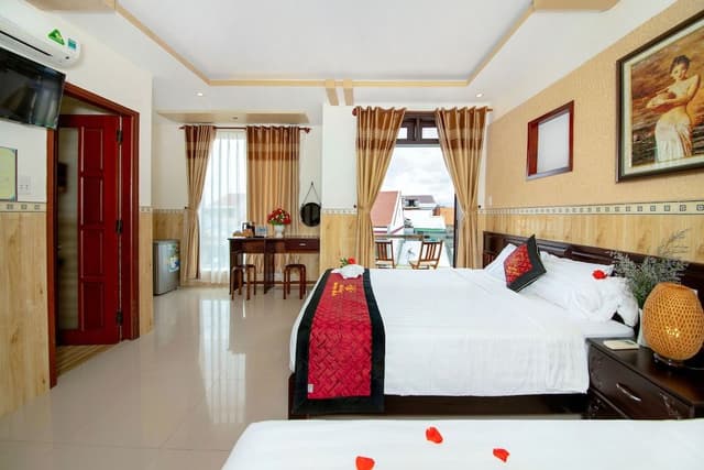 Panoramic Triple Room