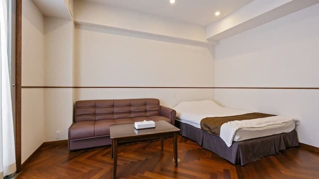 Theater Queen Room Non Smoking