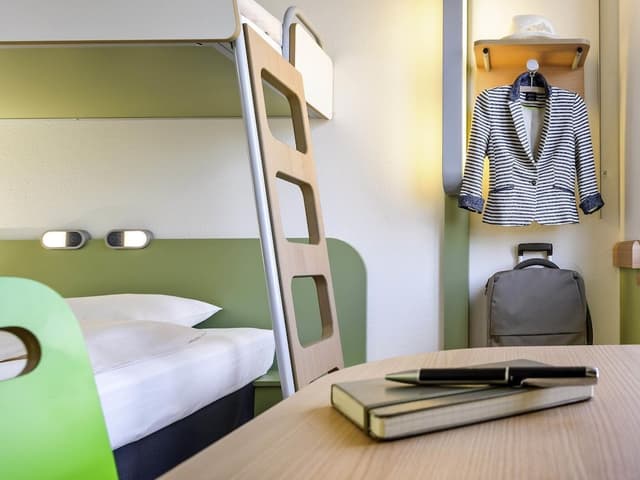 Triple Room, Multiple Beds