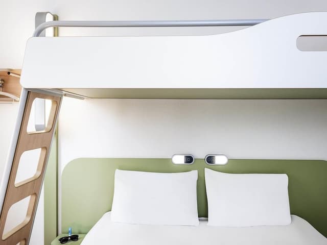 Triple Room, Multiple Beds