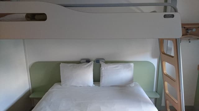 Triple Room, Multiple Beds