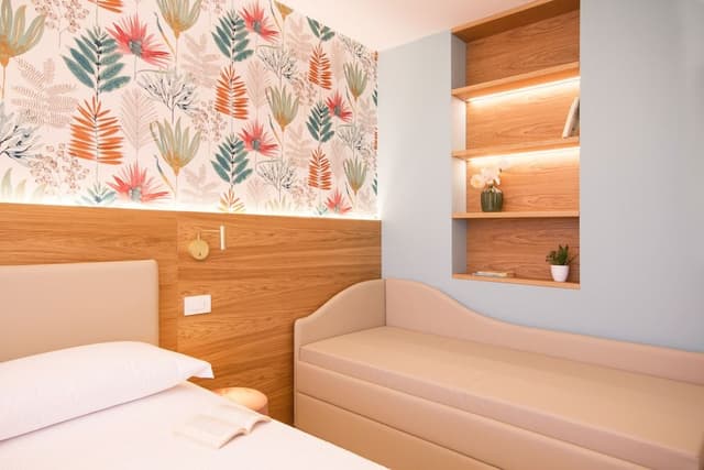 Superior Room, Partial Sea View
