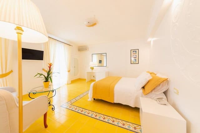Junior Room, Sea View