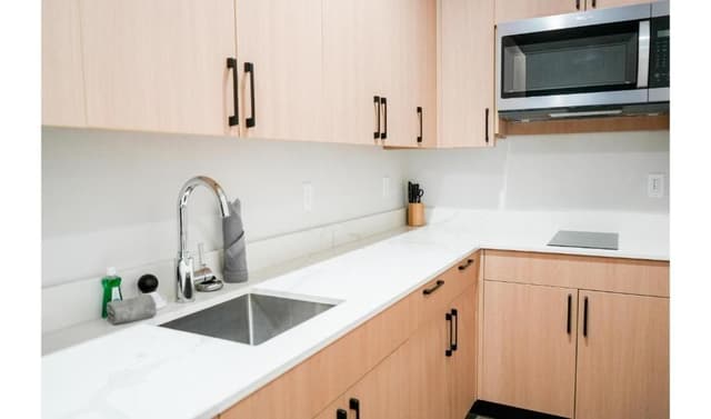 Premium Kitchenette Room with Two Queen Beds and Balcony