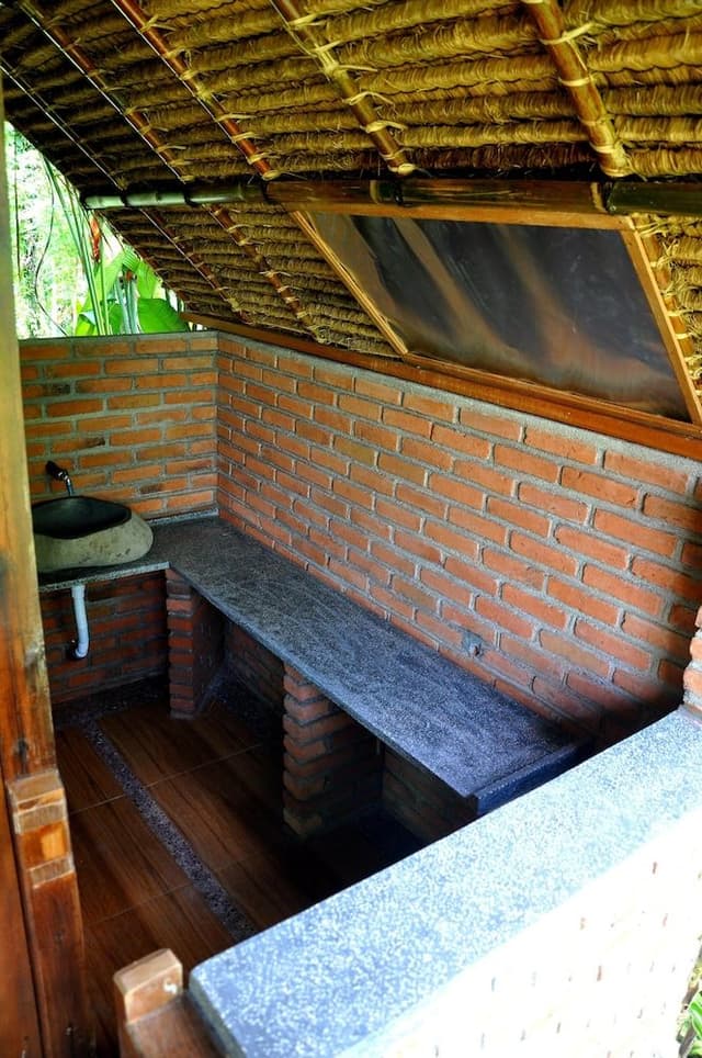 Wooden One-Bedroom Cottage with Rice Field View